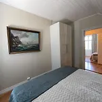 Charming For 6-8 People Villa