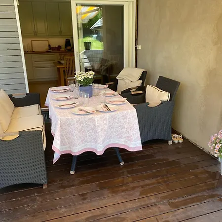 Villaer Charming For 8 People *