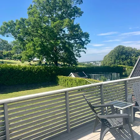 Charming Villa Near Moss And Beach For 8 People