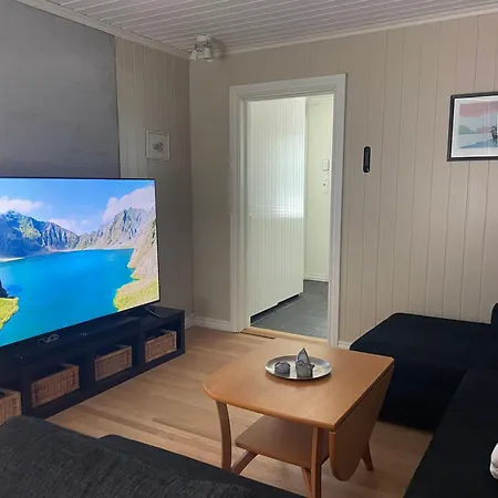 Villaer Charming For 8 People