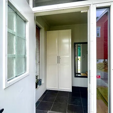 Villaer Charming For 8 People *