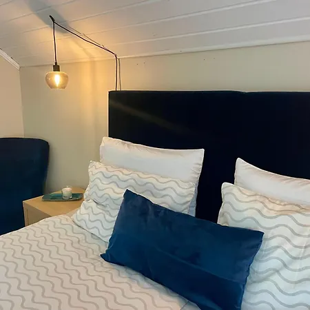 Charming For 8 People * Moss