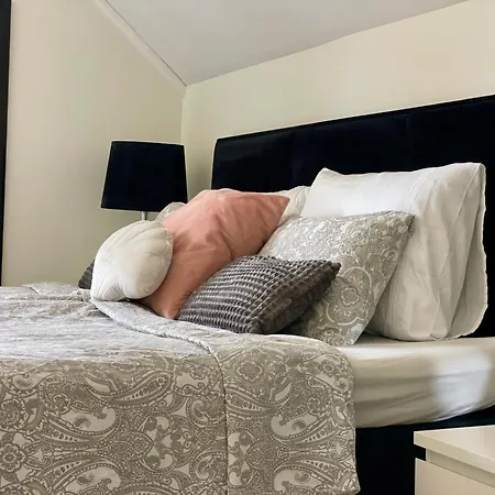 Charming For 8 People Βίλα *