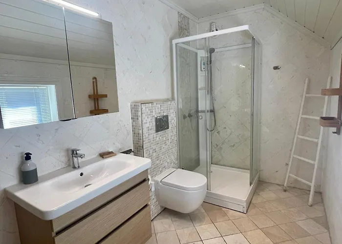 Charming For 6-8 People Villa *