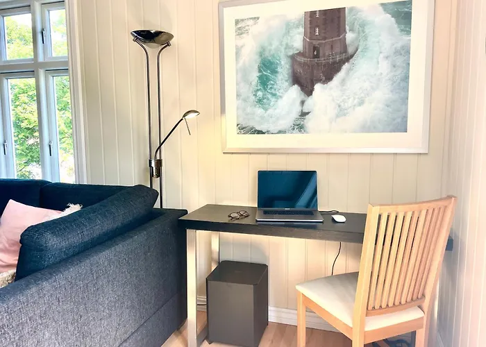 Villaer Charming For 8 People *