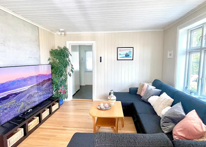 Charming For 6-8 People Villa