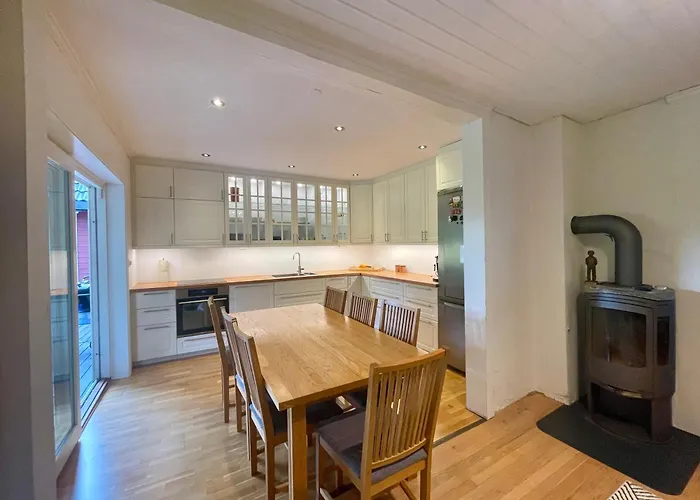 Charming For 6-8 People Villa