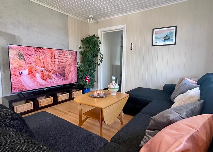 Charming For 8 People * Moss