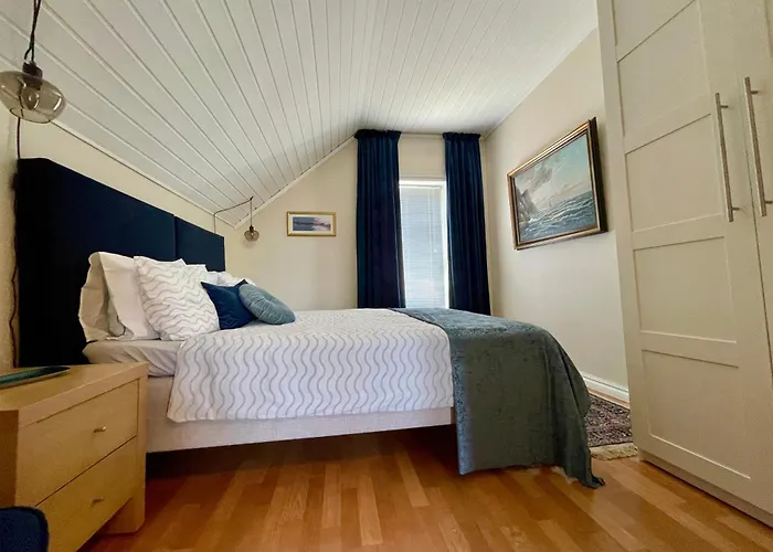 Charming For 8 People *