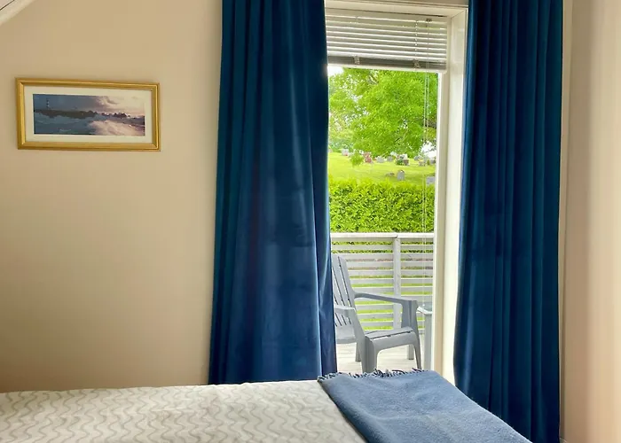 Charming For 6-8 People Villa