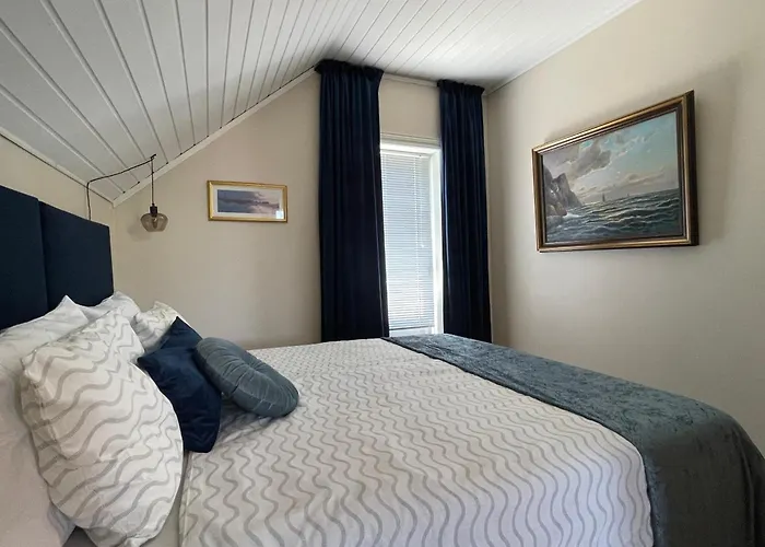 Charming For 8 People * Moss