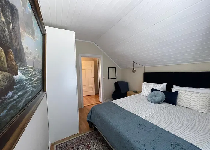Charming For 6-8 People Villa