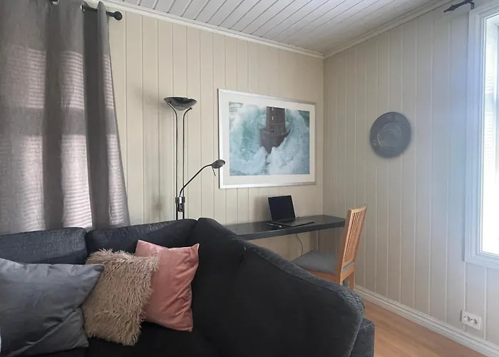 Villaer Charming For 8 People Moss