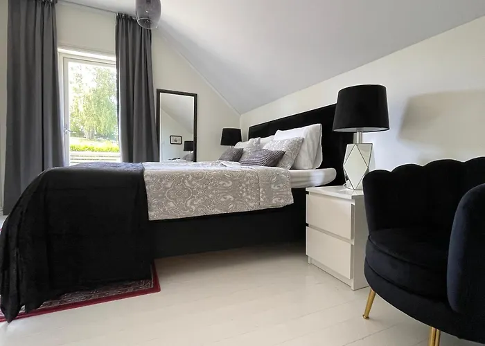 Charming For 8 People *