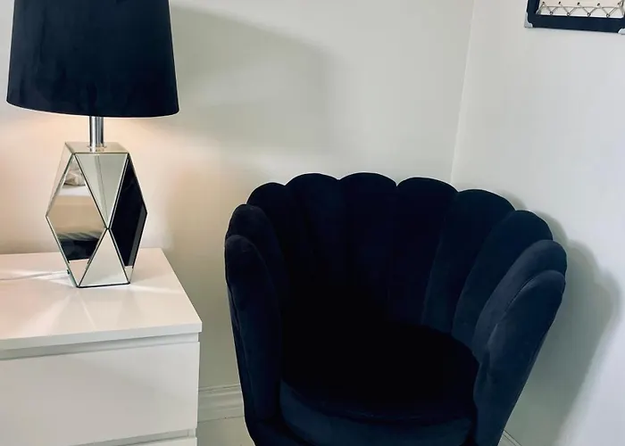 Villaer Charming For 8 People Moss