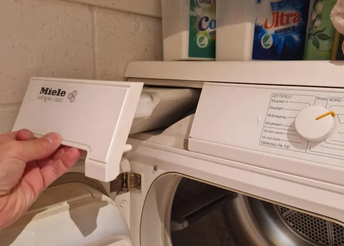 Villa Charming For 6-8 People *